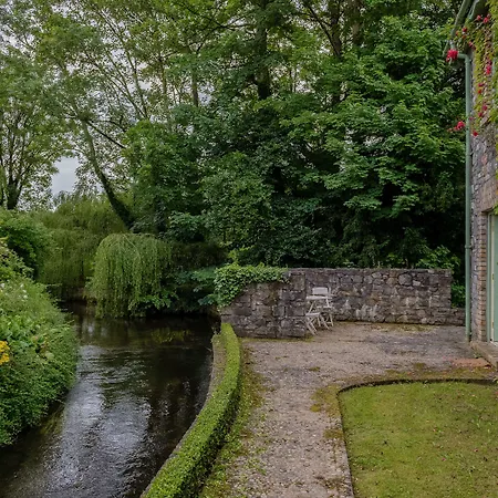 Cliff At Lyons Szálloda