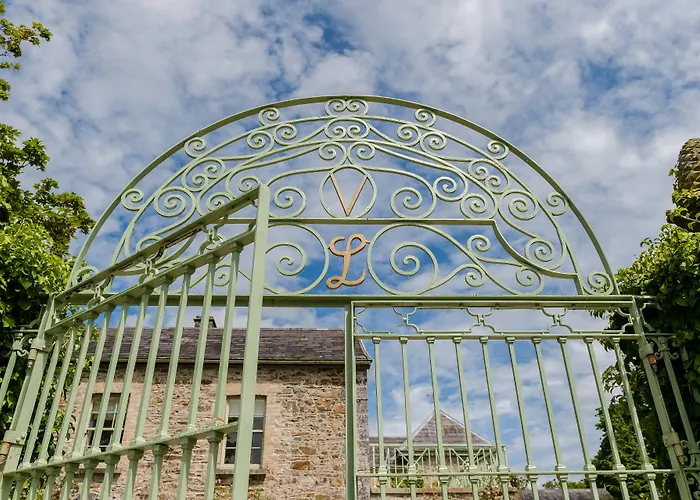 Cliff At Lyons Келбридж